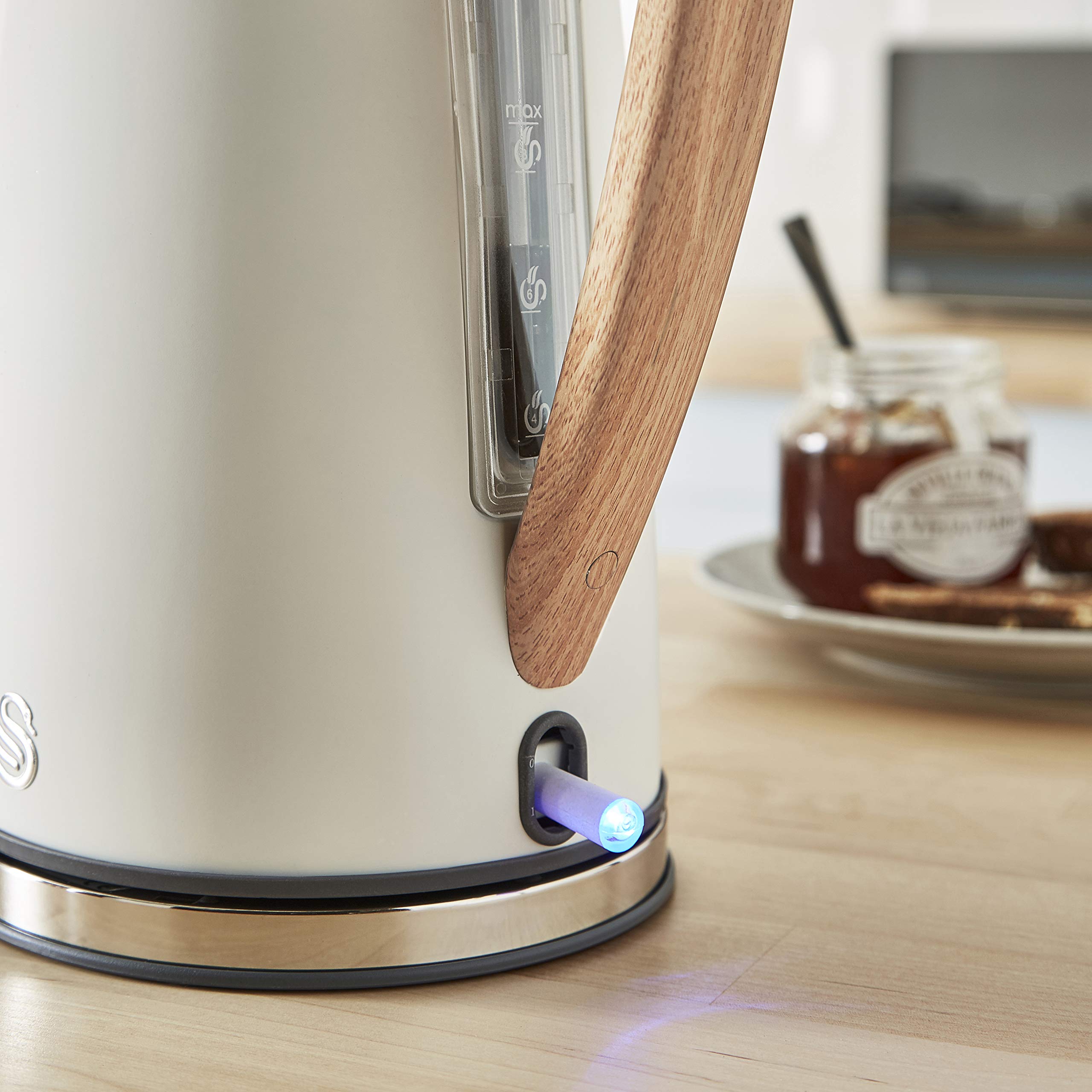 Swan Nordic Cordless Kettle White 1.7L سوان غلاية كهربائية لاسلكية من نورديك - ابيض 1.7 لتر Swan Nordic Cordless Kettle White 1.7L سوان غلاية كهربائية لاسلكية من نورديك - ابيض 1.7 لتر